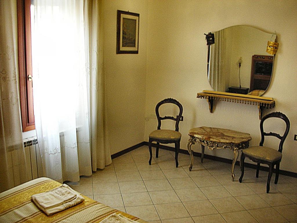 Queen House Venezia Phòng bức ảnh